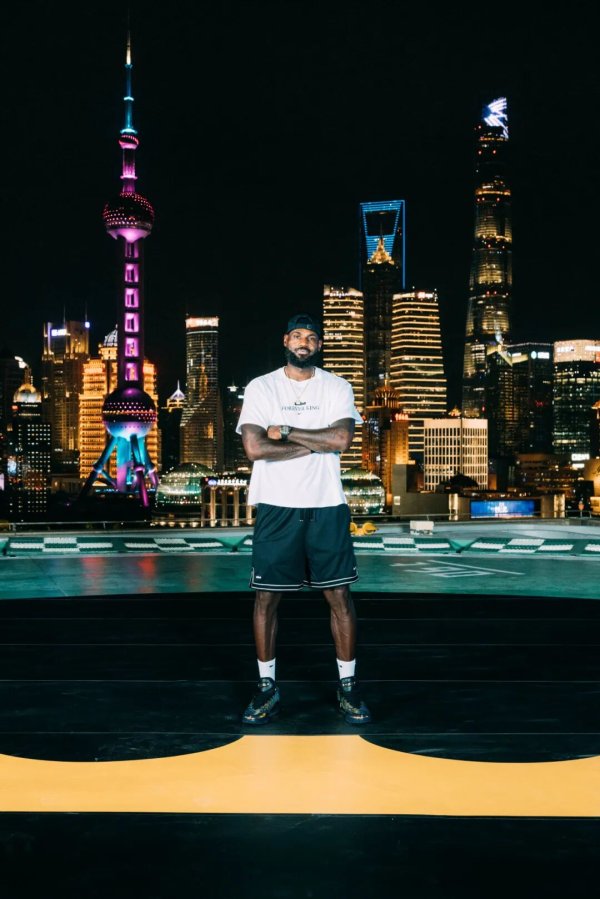 科元网  “老汉”勒布朗·詹姆斯专访：热爱能解决一切问题，我不觉得自己上限已到！